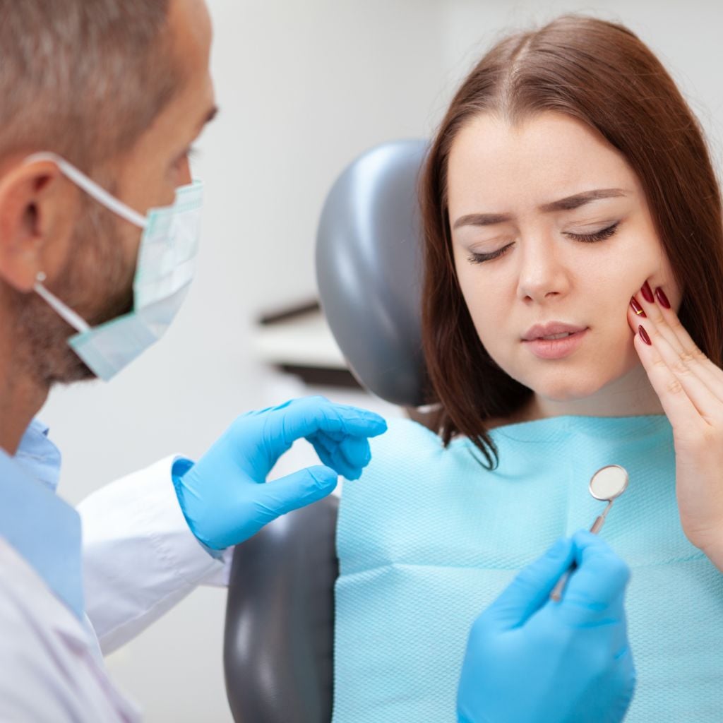 patient at an emergency dentistry